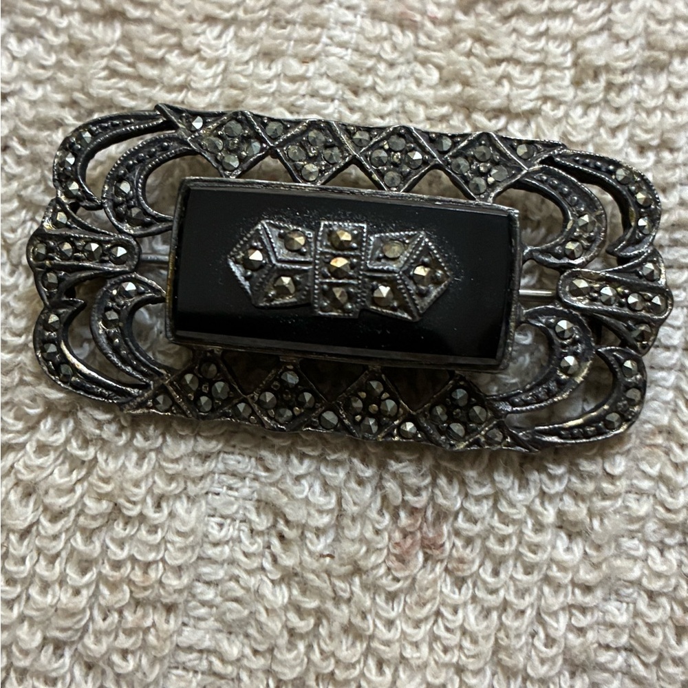 SALE! Vintage Black Onyx and Marcasite in Sterling Silver 925 Brooch 1940’s